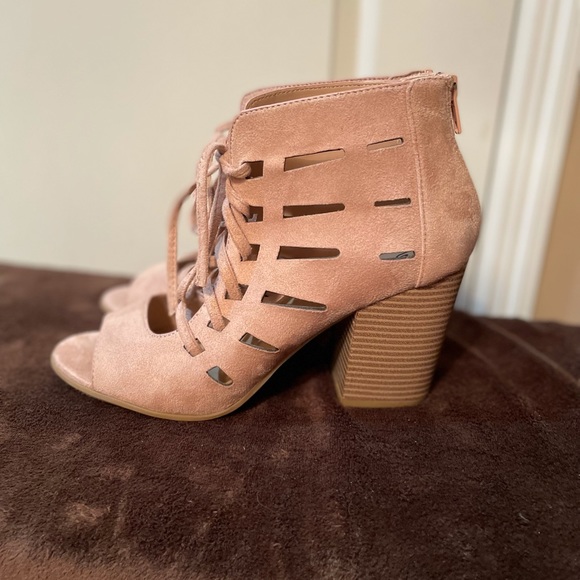 Soda - Blush Booties - Picture 3 of 6